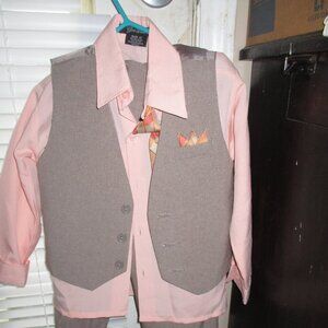 Boys Size 4t suit
